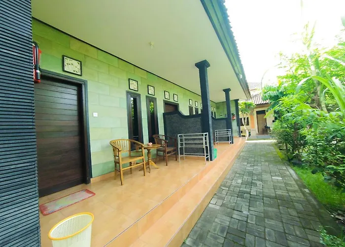 Gasthof Sri Beach Legian